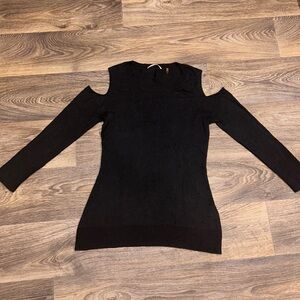 Tahari Women’s Cold Shoulder Top size Small